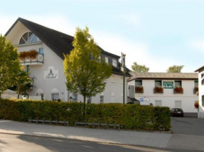  Hotel Sterkel  Рёдермарк